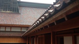 綺麗な建物です。