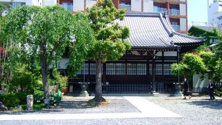 獨鈷山愛染院　（真言宗豊山派、新宿区若葉）