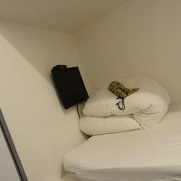 テレビはイヤホンで