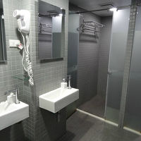 10Ｆシャワー室2つ、宿泊中に片方が壊れた