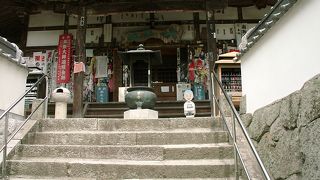 霊気あふれるお寺です