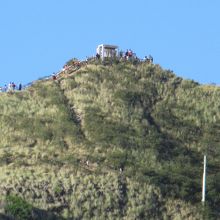 みんなここを目指して登ります。