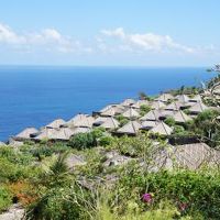 メインロビーからヴィラを望む