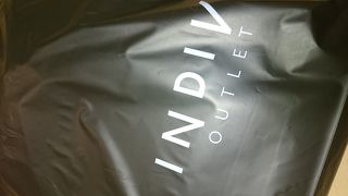 予想外に小さなアウトレット