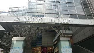 西口にあるルミネが入っているビル