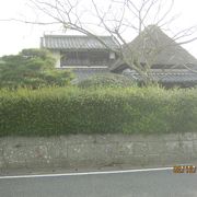 佐賀城の東のもと武家屋敷地帯にあります。
