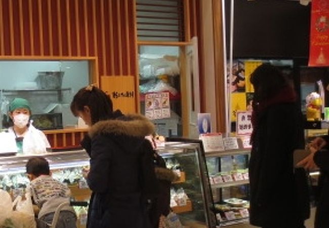 和のファストフードおむすび専門店