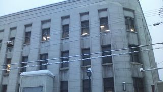 冬季は足元に御注意下さい