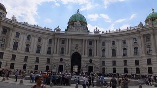 ホーフブルク宮殿（王宮）への入口・門。