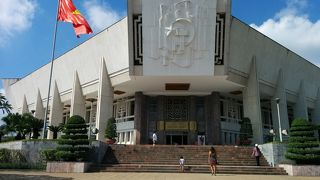 ～ホーチミン生誕100周年を記念して創立された博物館～★ホーチミンに興味があれば楽しいが興味がなければ退屈な博物館です★