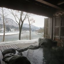 古澤屋さんの露天風呂からの雪景色