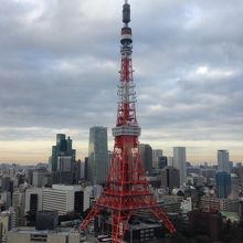 店内から東京タワーが見えます