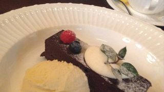 美術館を見た後に寄りたくなる