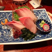 富山の魚介や日本酒が楽しめます