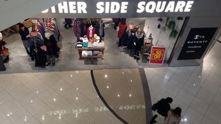 カバンはお買い得な感じです!!