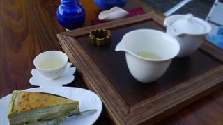 基隆湾を一望できるレトロな茶屋
