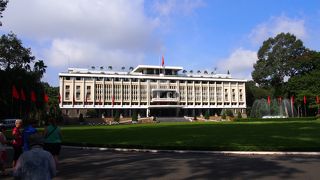 見学する箇所も多く、歴史的にも興味をそそる