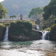 湯上りのお散歩に轟の滝