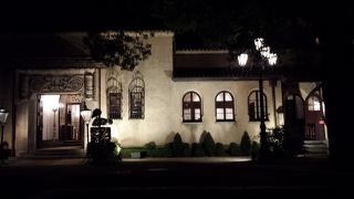 レストランとして活用されている洋館