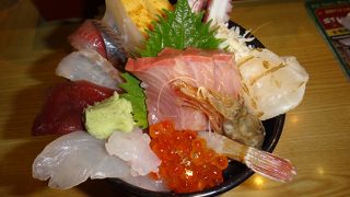 金沢で朝食から海鮮丼