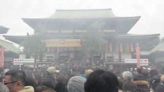 旅行の帰りに、初詣へいきました