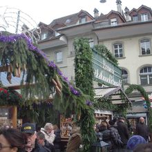 ベーレン広場のクリスマスマーケット