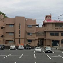 外観は歴史を感じますが内装はリフォームされて綺麗です