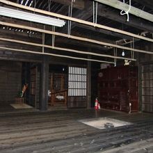 合掌造り民家の内部