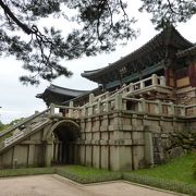 青雲橋 白雲橋 --- 「韓国・慶州」にある世界遺産「仏国寺」。このお寺の一番の目玉は、やはりここでしょう！