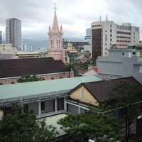 ダナン大聖堂がすぐそこに見えます。