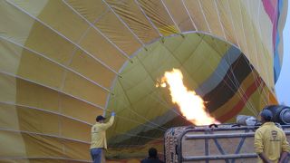 天気次第の気球ツアー