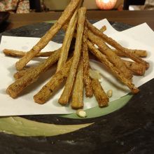 ごぼうの空揚げ。これは美味しかった。