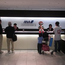 成田空港 国際線 ANAラウンジ
