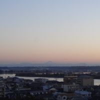 早朝、富士山を眺めることができました。