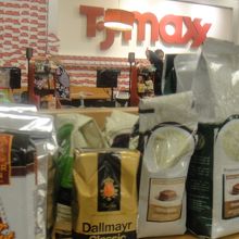 コーヒーなど食品もお得です