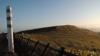 屈斜路湖の中島がくっきり見えます　　美幌峠