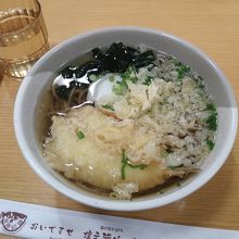 フクの天婦羅入りソバ