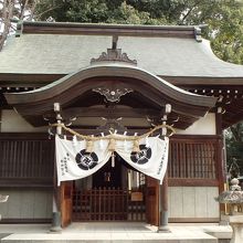 旧・松陰神社社殿を移築した松門神社。 塾生・門下生が御祭神