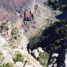 ブライト・エンジェル・トレイルを散策