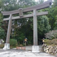 神社入り口の参道