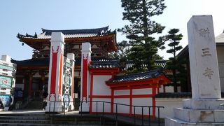 広い敷地にいろいろ揃っている