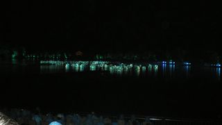 日本では見られない大規模な野外演劇