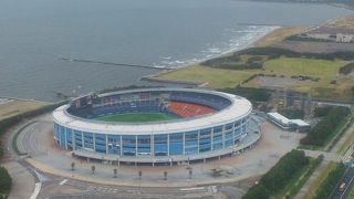 幕張の名所のひとつ。千葉ロッテの本拠地