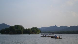 遊覧船でもボートでも。