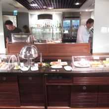 ロイヤルシルクラウンジ (スワンナプーム空港内)