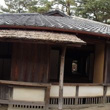 幽囚を命じられていた部屋のある側