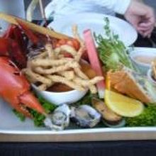 てんこ盛りのシーフード