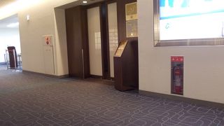 裏口の出口が便利