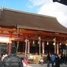 参拝者もまだ少ない