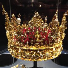 宝物館の王冠